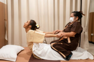 นวดคลายกล้ามเนื้อ